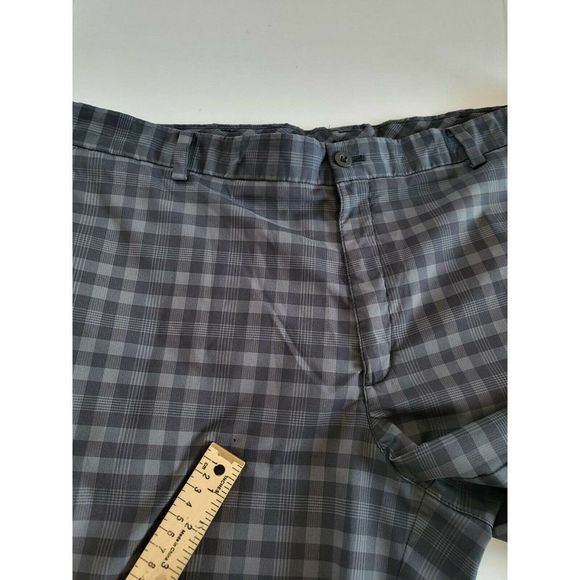 Nike 38 x 11" 452712 Core Black Plaid Flat Front Golf Shorts - Picture 8 of 11